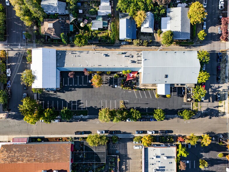 More Photos Of 340 A St, Ashland Office For Sale