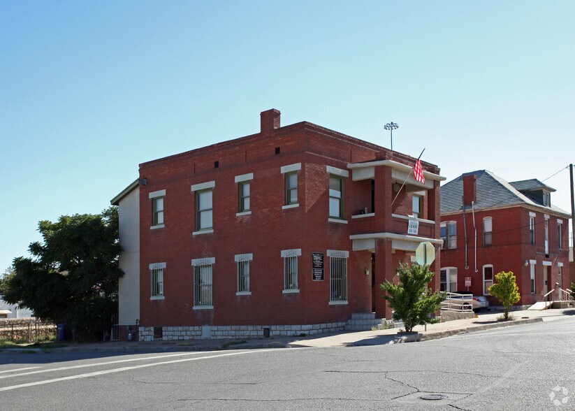 More Photos Of 814 Wyoming Ave, El Paso Office For Sale