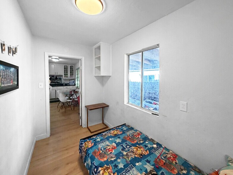 More Photos Of 204 Sunset Blvd, Hayward Apartments For Sale