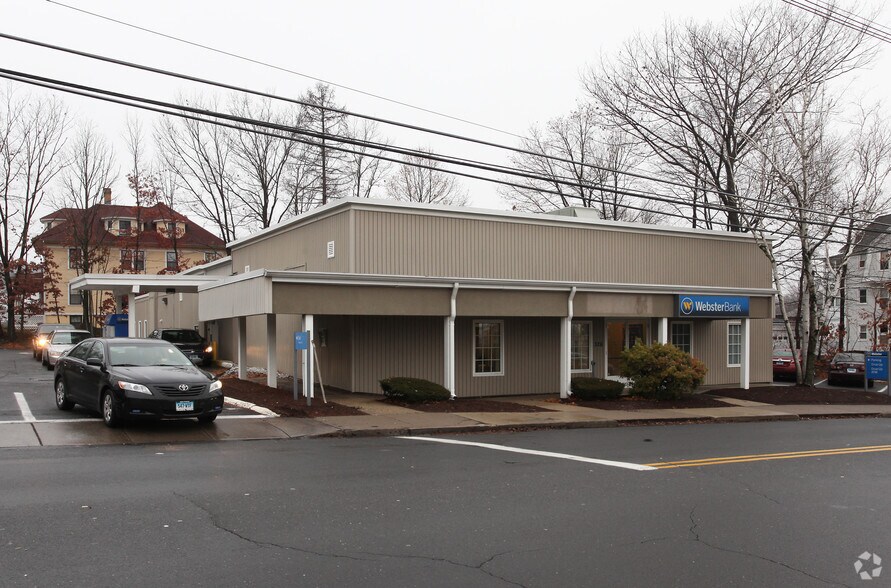 More Photos Of 326 Highland Ave, Waterbury Medical For Lease
