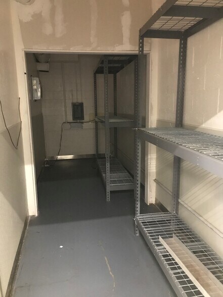 More Photos Of 6613 Hollis St, Emeryville Flex For Sale