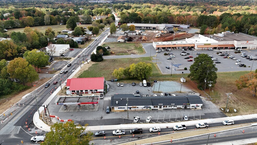 More Photos Of 4510-4522 Potter Rd, Matthews General Retail For Lease
