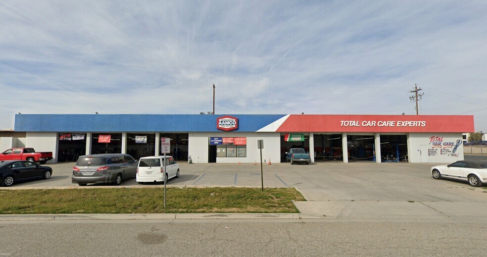 Primary Photo Of 1401 Union Ave, Bakersfield Auto Repair For Sale