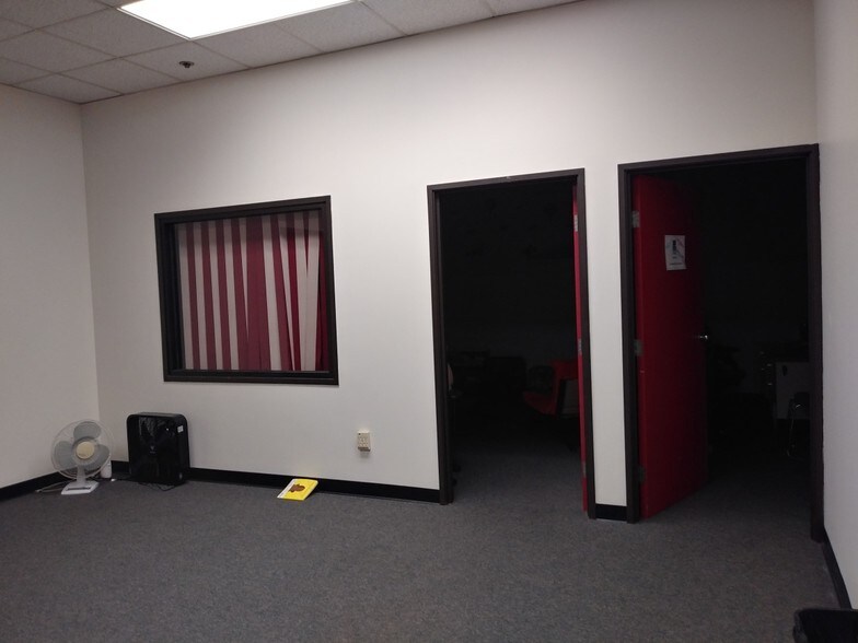 549 Westminster St, Fitchburg, MA 01420 Industrial