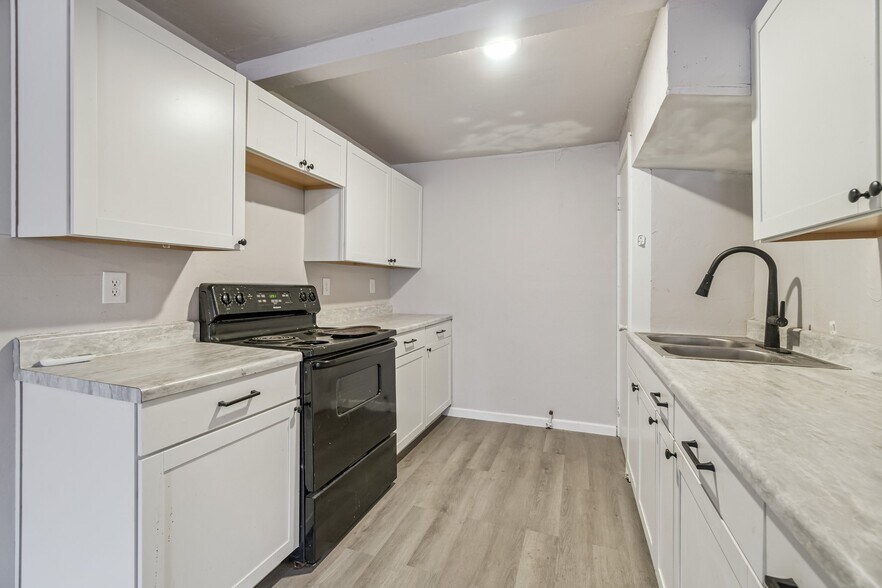More Photos Of 740 Deans Row Ave, Norman Apartments For Sale
