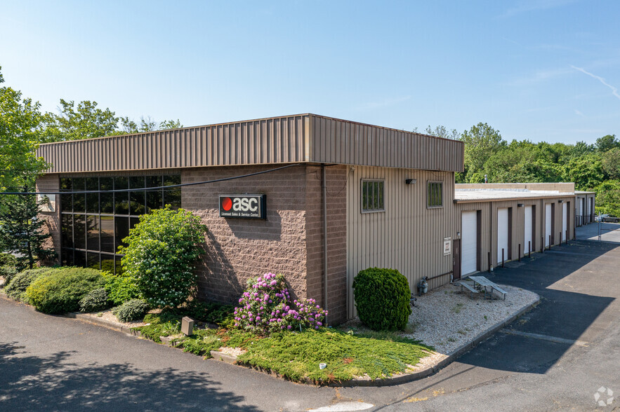 Primary Photo Of 1305 Industrial Hwy, Cinnaminson Warehouse For Lease