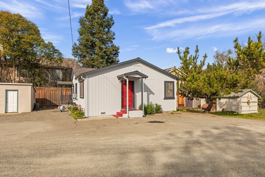 More Photos Of 635 Saint John St, Pleasanton Multifamily For Sale