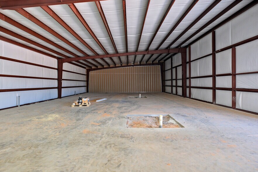 More Photos Of 30130 Dobbin Huffsmith Rd, Magnolia Unknown For Lease