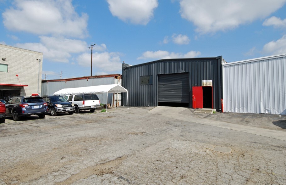 Primary Photo Of 3470-3476 E Pico Blvd, Los Angeles Warehouse For Lease