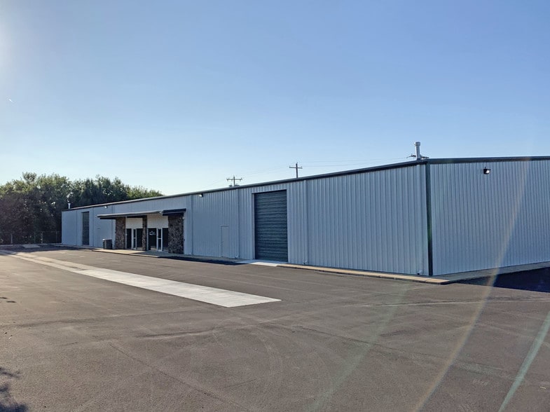 Primary Photo Of 601 N Redbud Ave, Broken Arrow Service For Lease