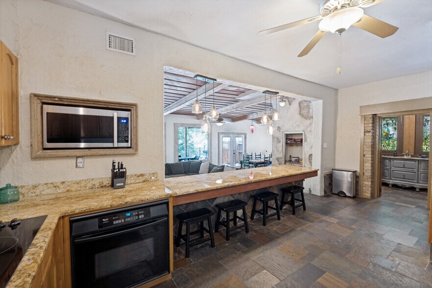 More Photos Of 8570 River Rd, New Braunfels Hospitality For Sale
