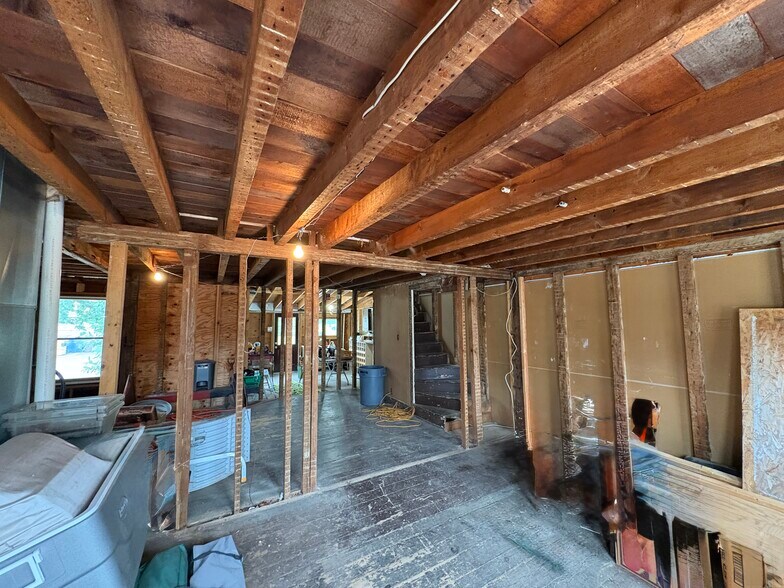 More Photos Of 2 Chesterfield Georgetown Rd, Chesterfield Convenience Store For Sale