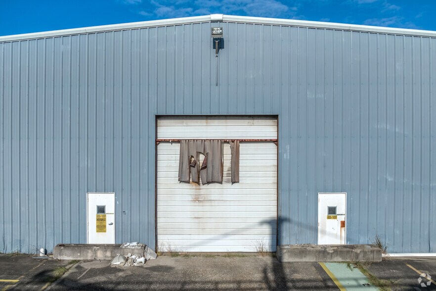 More Photos Of 8204 Fairbanks N Houston Rd, Houston Manufacturing For Lease