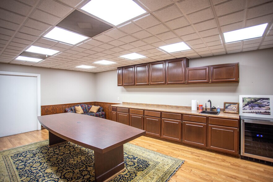 More Photos Of 1400 N Orange Blossom Trl, Orlando Warehouse For Sale