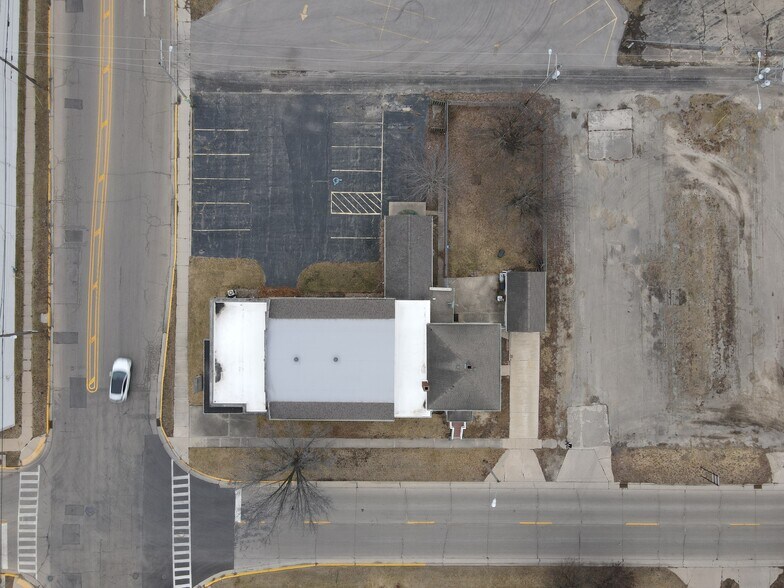 More Photos Of 109 S Washington St, Rochelle Religious Facility For Sale