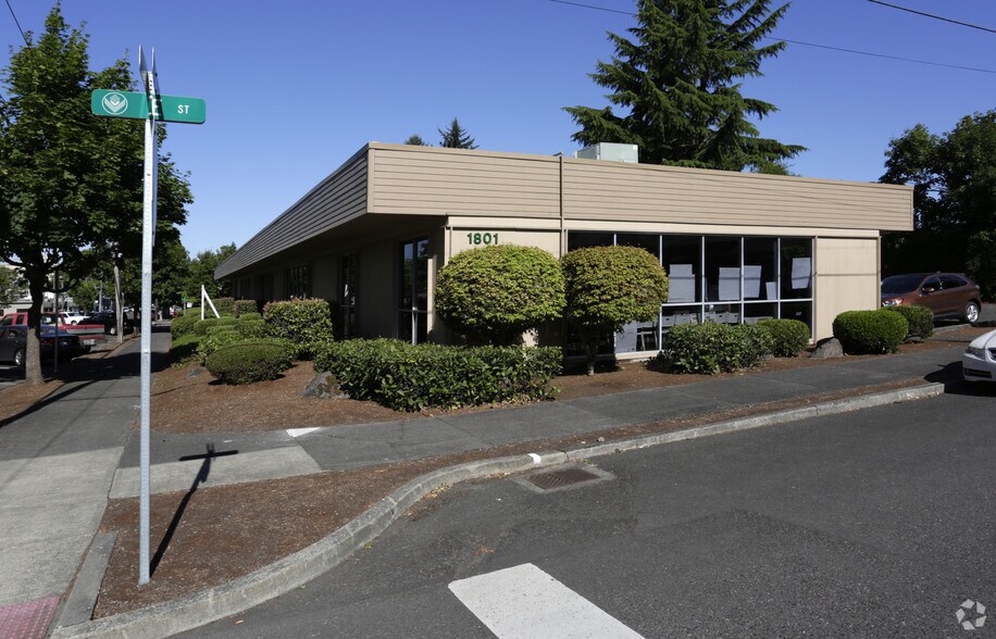 More Photos Of 1801 D St, Vancouver Medical For Lease