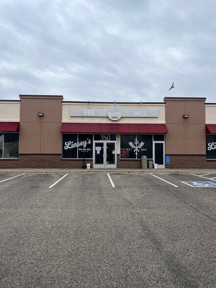 More Photos Of 310-390 El Dorado Dr, Jordan Unknown For Lease