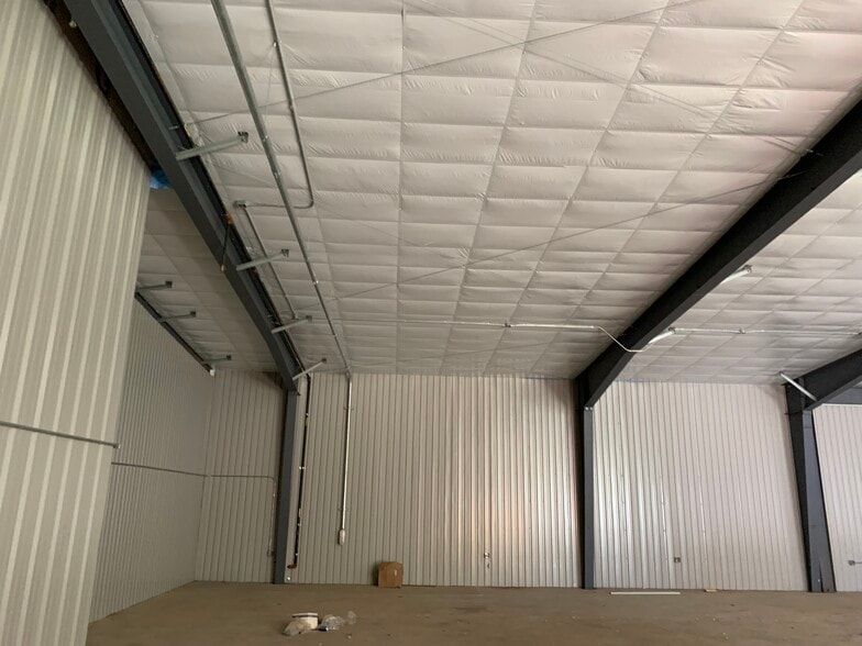 More Photos Of 5824 New Nashville Hwy, Murfreesboro Warehouse For Lease