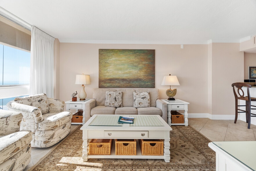 More Photos Of 5966 Midnight Pass Rd, Sarasota Hotel For Sale