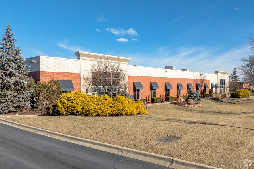 Primary Photo Of 145 Tower Dr, Burr Ridge Light Distribution For Sale