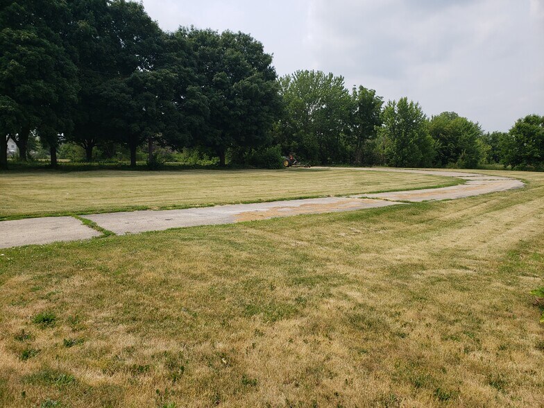 More Photos Of 24132 W Black Rd, Shorewood Land For Sale