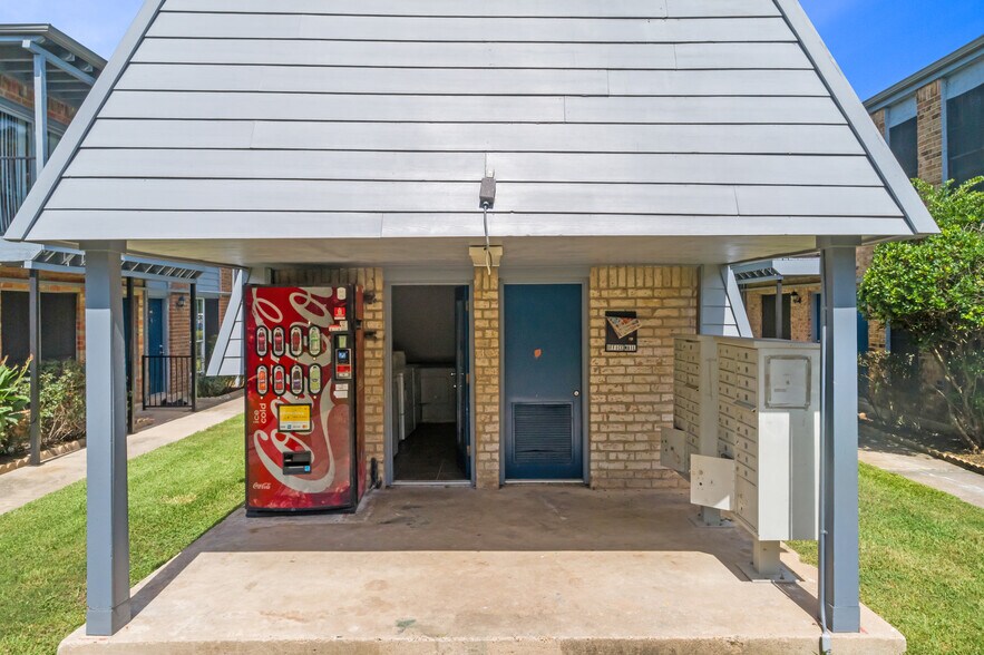 More Photos Of 3420 Federal Rd, Pasadena Apartments For Sale