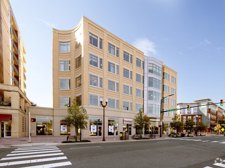 Primary Photo Of 1776 Wilson Blvd, Arlington Office For Lease