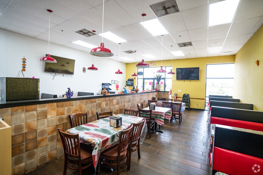 More Photos Of 701 E Nolana Loop, Pharr Storefront For Sale