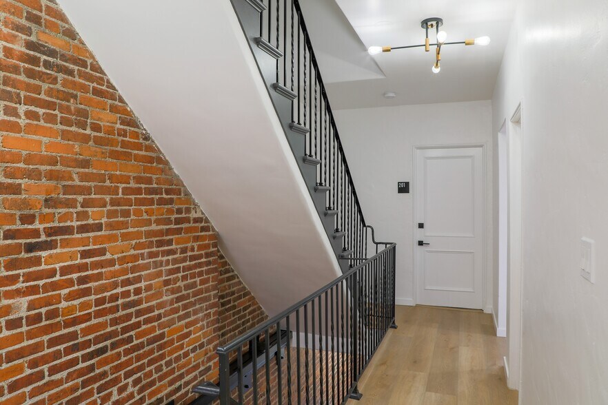 More Photos Of 1138-1140 Westwood Blvd, Los Angeles Storefront Retail Office For Lease