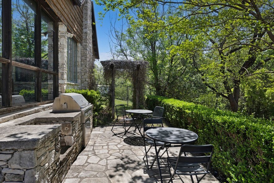 More Photos Of 18059A Ranch to Market Road 1826, Driftwood Winery Vineyard For Sale