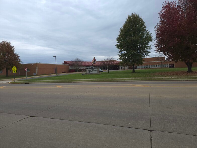 More Photos Of 711 W Montgomery St, Sparta Specialty For Sale