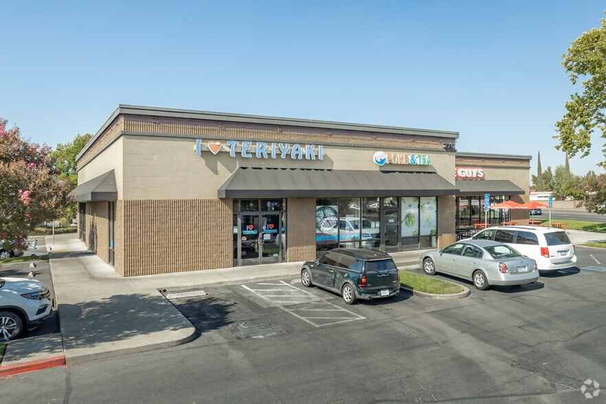 More Photos Of 2310-2352 Sunrise Blvd, Rancho Cordova Unknown For Lease