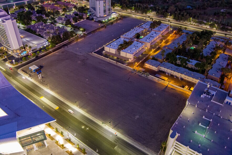Primary Photo Of 305 Convention Center Dr, Las Vegas Restaurant For Lease