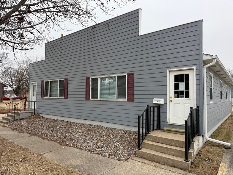 More Photos Of 910-912 7th St, Onawa Office For Sale