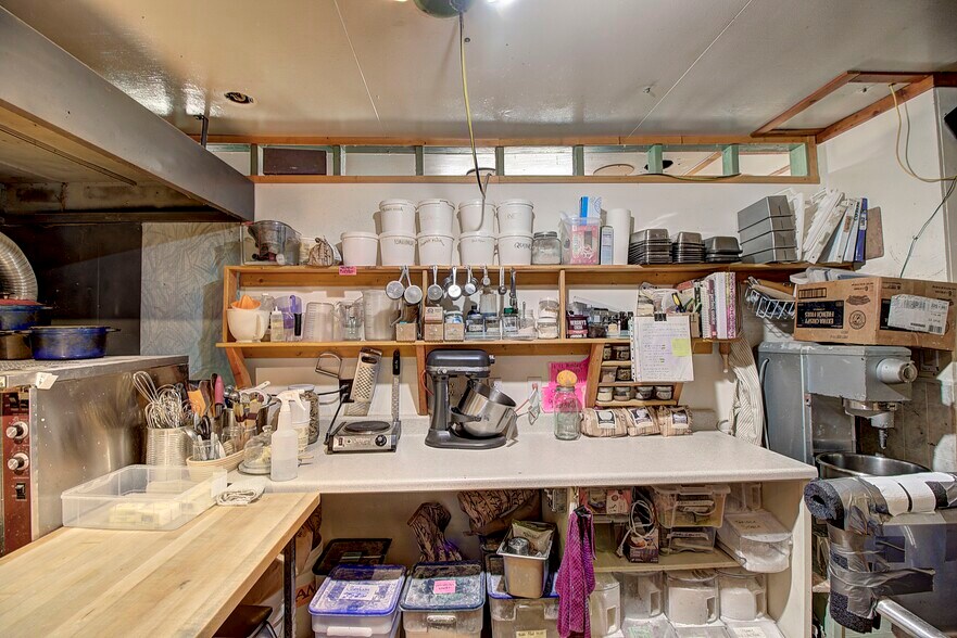 More Photos Of 300 Main St, Hot Springs Freestanding For Sale