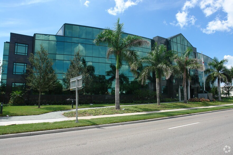 More Photos Of 1250 S Tamiami Trl, Sarasota Medical For Lease
