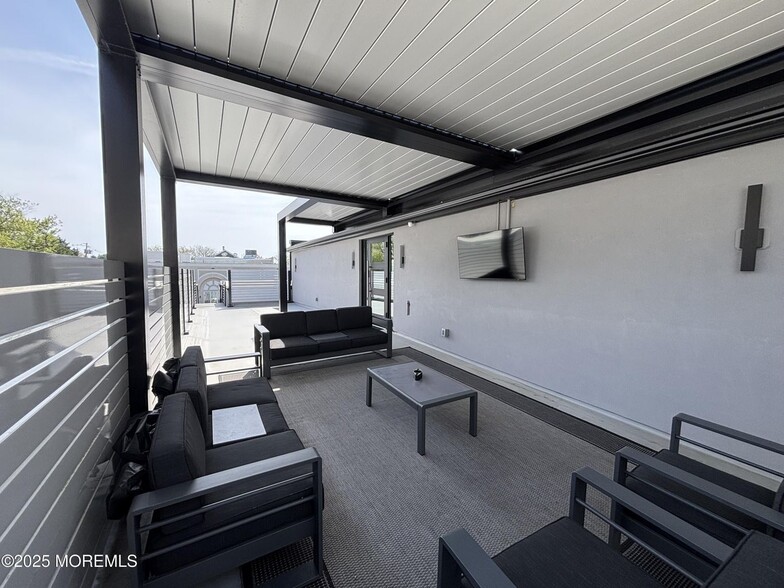 More Photos Of 519 Washington Blvd, Sea Girt Storefront Retail Office For Lease