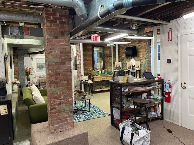More Photos Of 2 E Main St, Georgetown Loft Creative Space For Lease