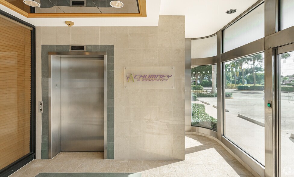 More Photos Of 660 US 1 Hwy, North Palm Beach Office For Lease