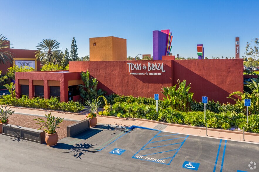More Photos Of 2915-3011 El Camino Real, Tustin Unknown For Lease