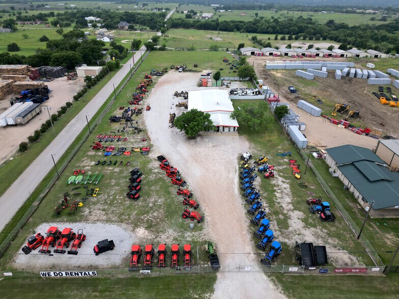 More Photos Of 3456 S Burleson Blvd, Alvarado Freestanding For Sale