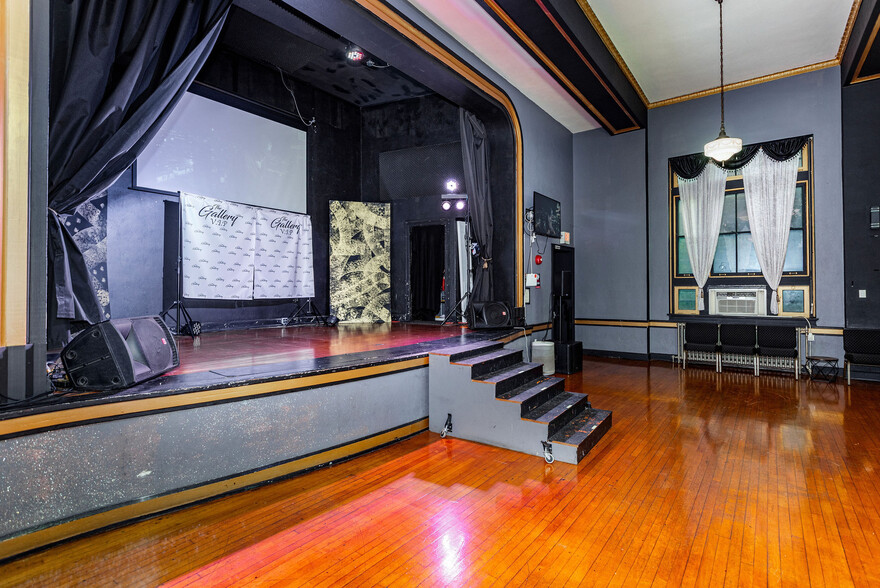 More Photos Of 6819 Vine St, Cincinnati Lodge Meeting Hall For Sale