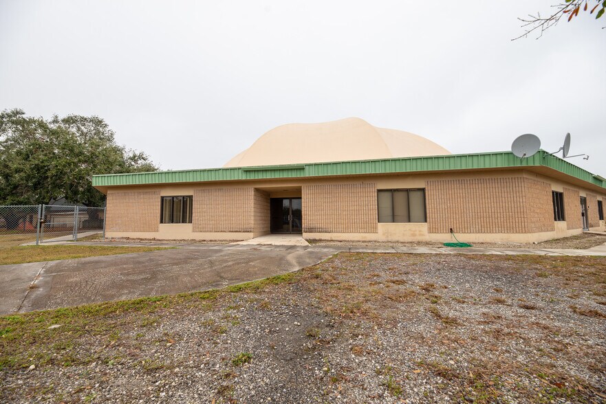 More Photos Of 6990 142nd Ave, Largo Religious Facility For Sale