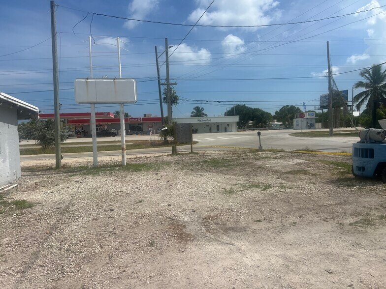More Photos Of 24931 Overseas Hwy, Summerland Key Restaurant For Lease