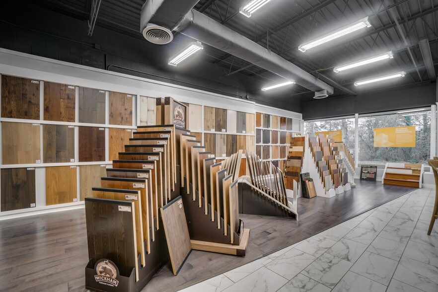 More Photos Of 6414 Horsepen Rd, Richmond Flex For Sale