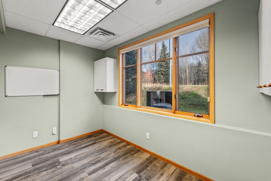 More Photos Of 505 Anglers Dr, Steamboat Springs Medical For Lease