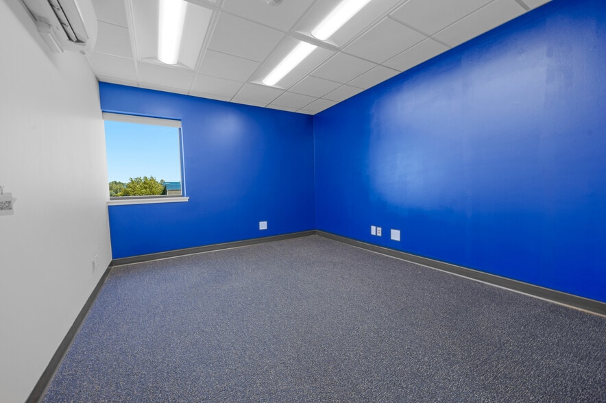 More Photos Of 3102 100th St SW, Everett Warehouse For Lease