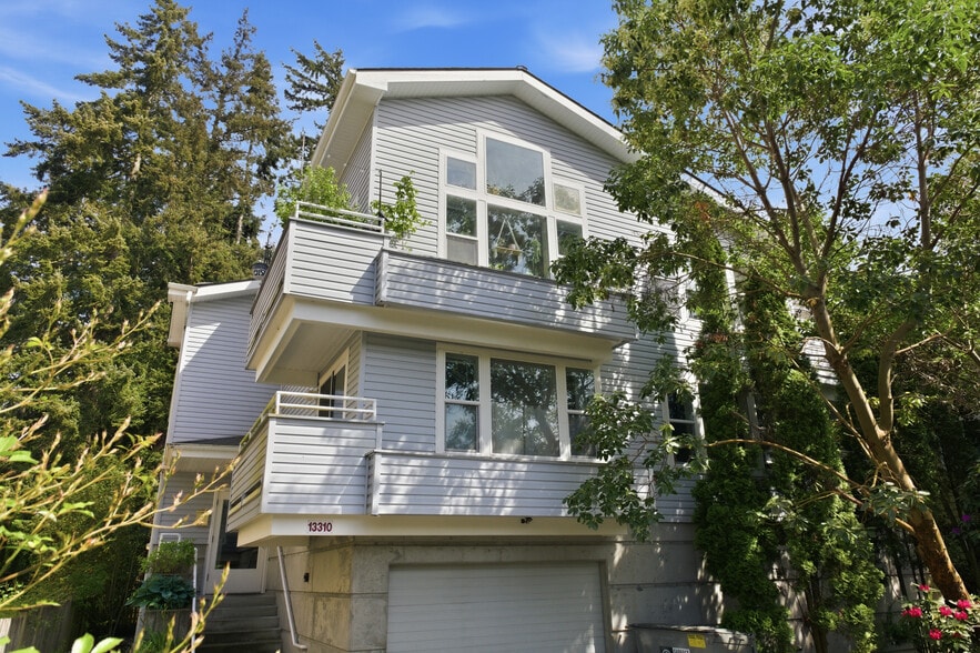 More Photos Of 13310 Greenwood Ave N, Seattle Apartments For Sale