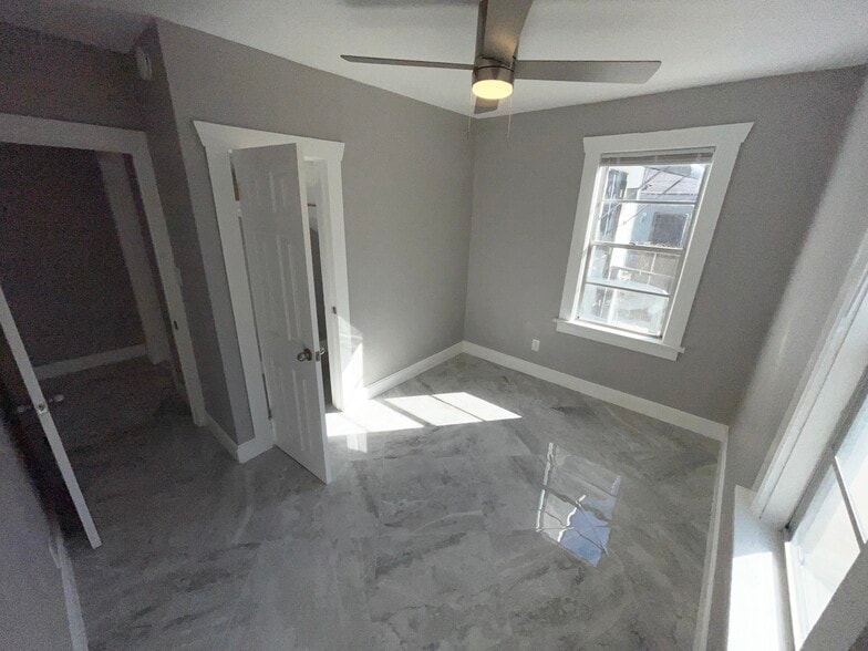 More Photos Of , Saint Petersburg Multifamily For Sale