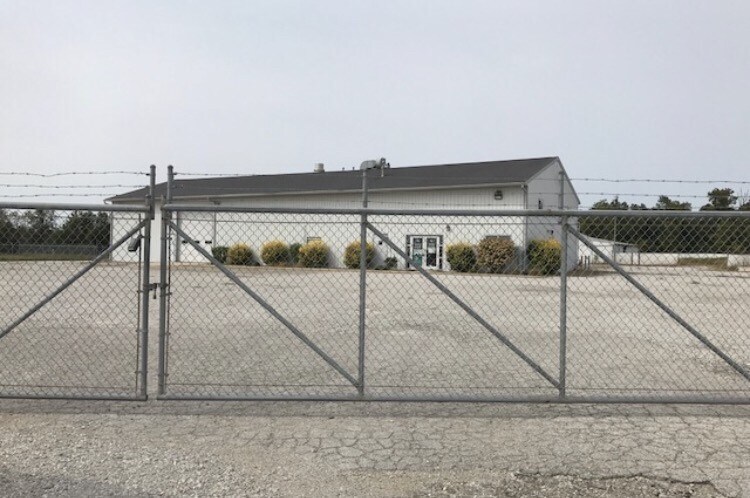 More Photos Of 1116 W County Road 450 N, Brazil Truck Terminal For Lease